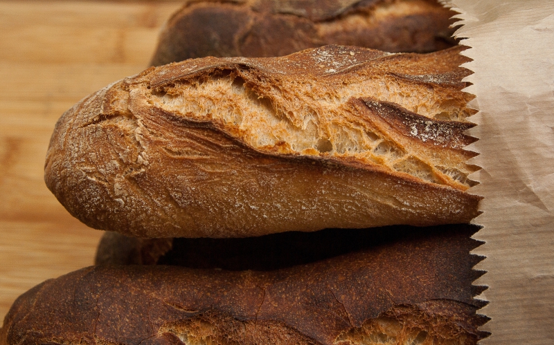 boutique-MONTFERRAT-min_dish-food-baking-cuisine-bread-bakery-399077-pxhere.com